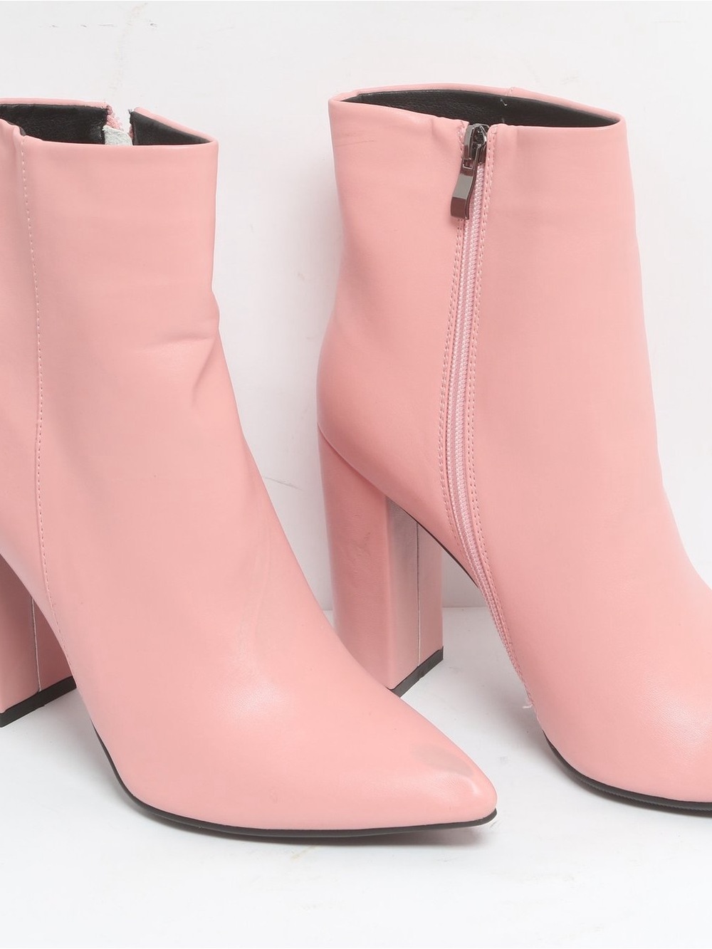 Blush Pink Pointed Toe Ankle Bootie Size 8.5 4 Inch Block Heel Side Zip